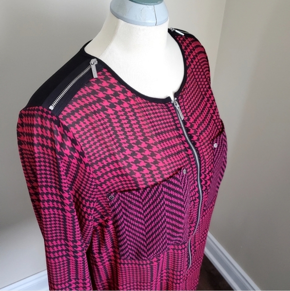 Michael Kors Houndstooth Print Front Zip Blouse - Picture 3 of 9